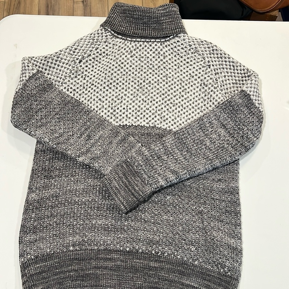 Prana - grey and white, “Abelle” tunic sweater, M, open weave - Picture 3 of 12
